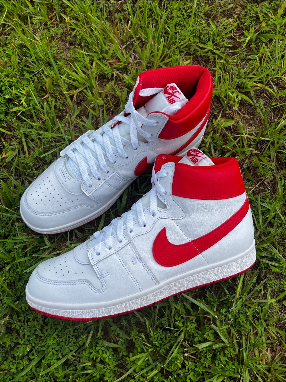 CLEAN Air Jordan size 12 Mens Air Ship ‘New Beginnings’ Red shoes